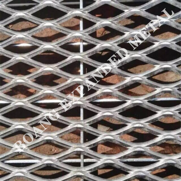 hot galvanized expanded metal for gratings